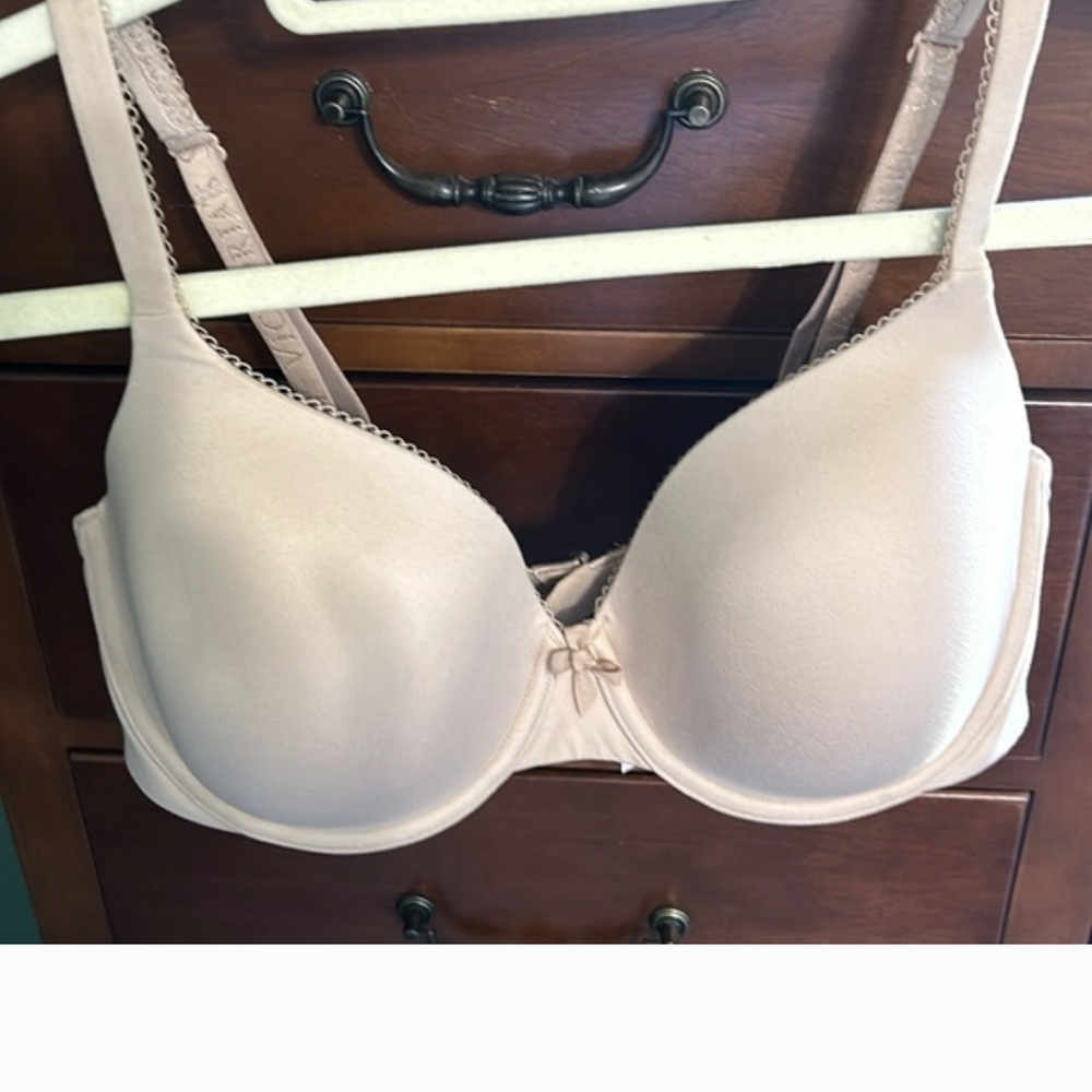Victoria Secret Lightly Line Demi Nude Bra